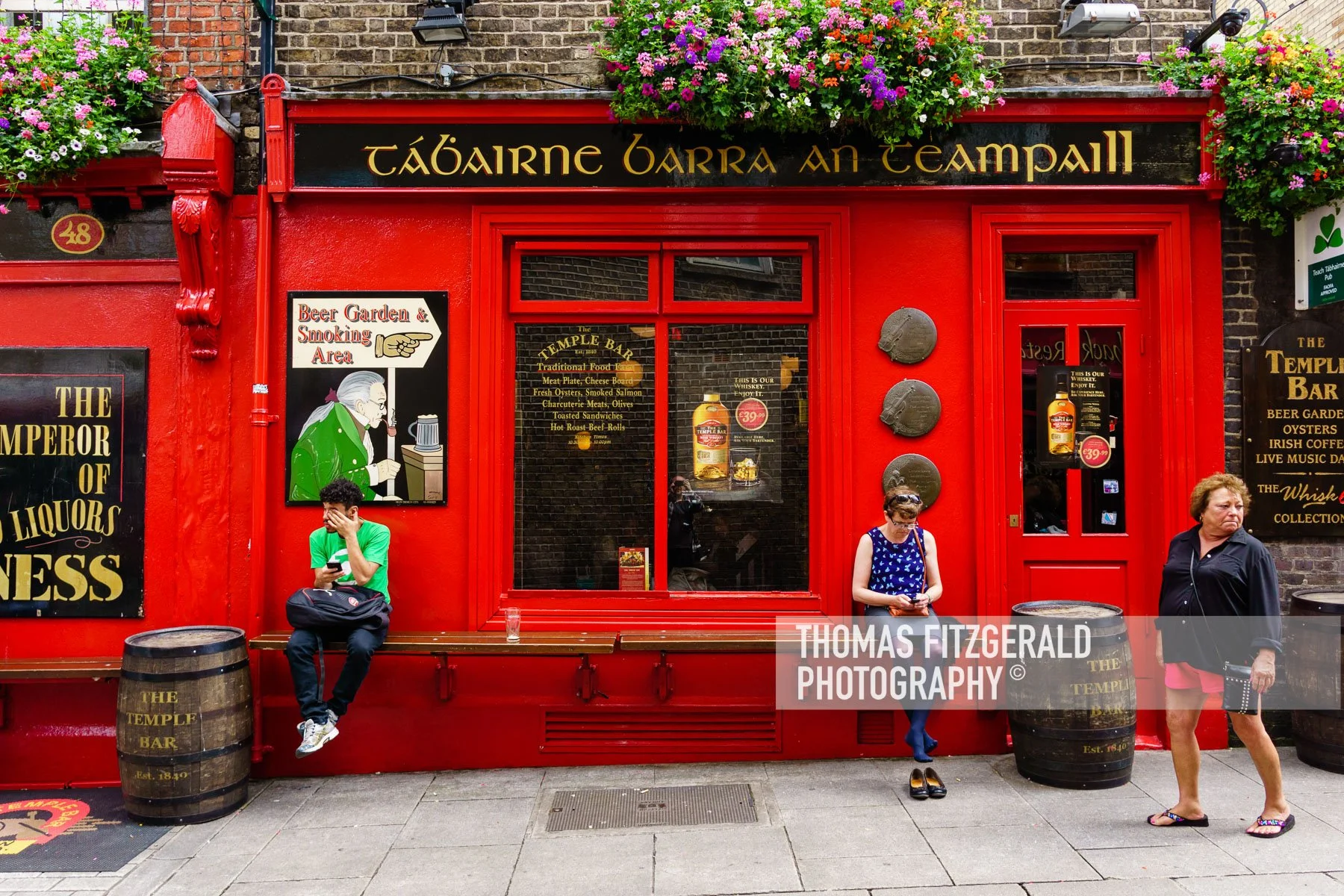 Dublin-Pubs-DSC05172.jpg