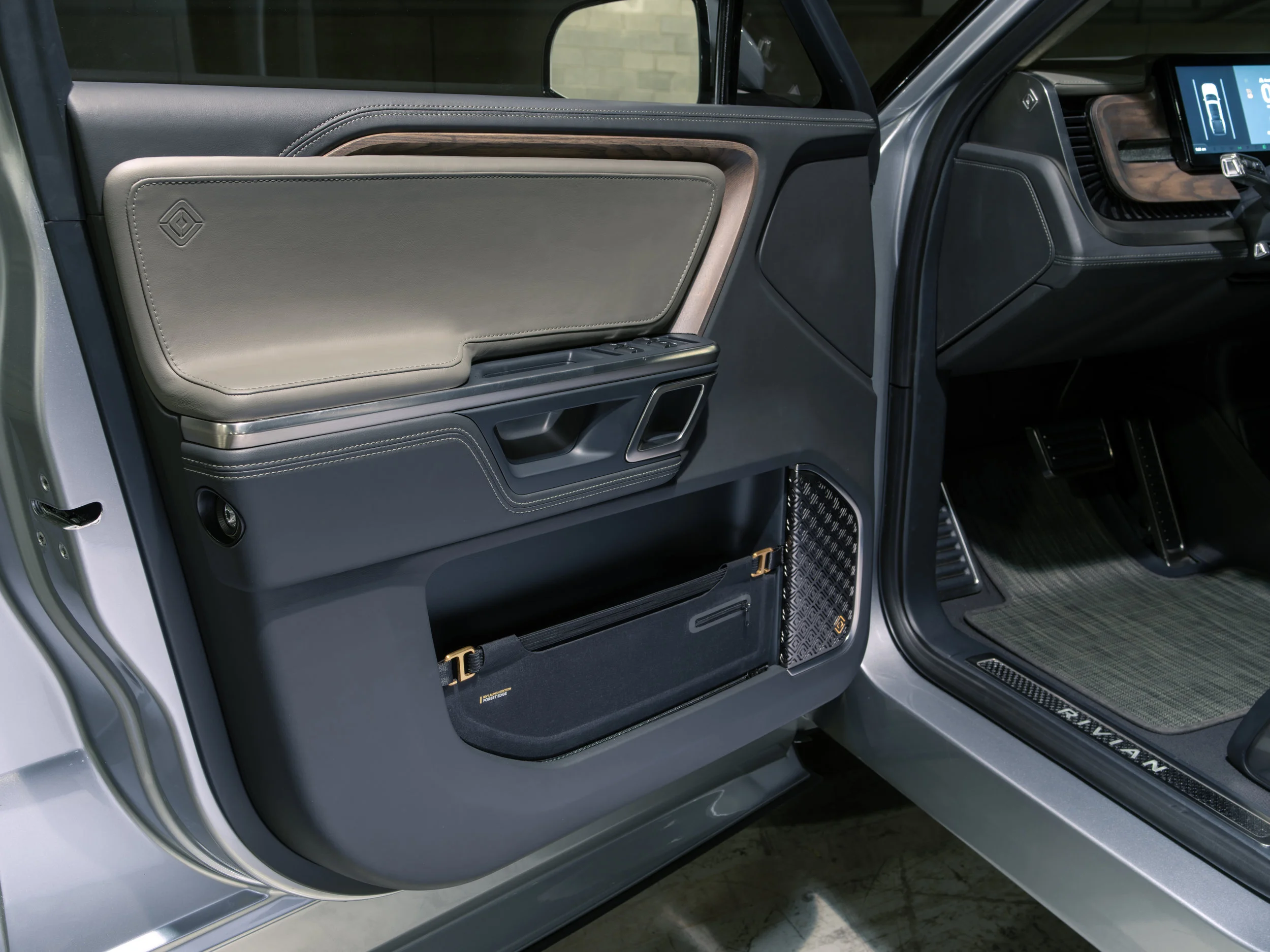 C.-Rivian_R1T_Door_Panel.jpg