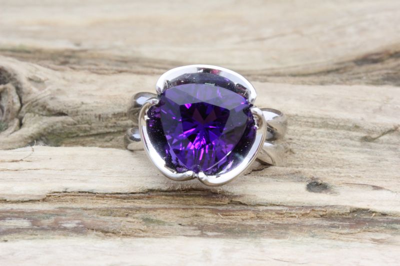 Amethyst ring