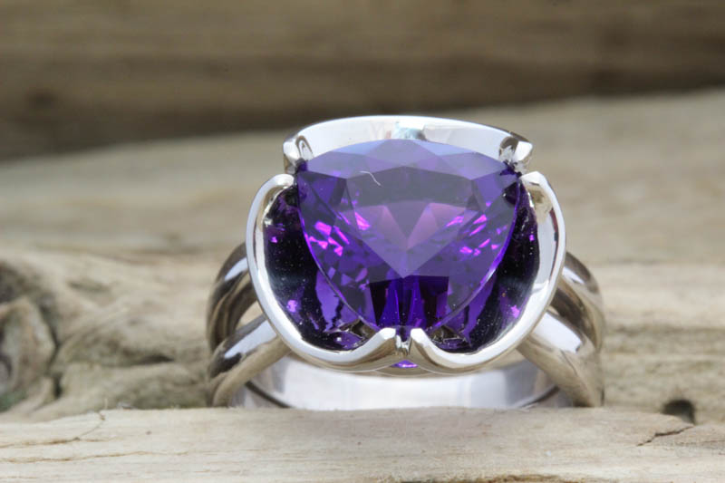 Amethyst ring
