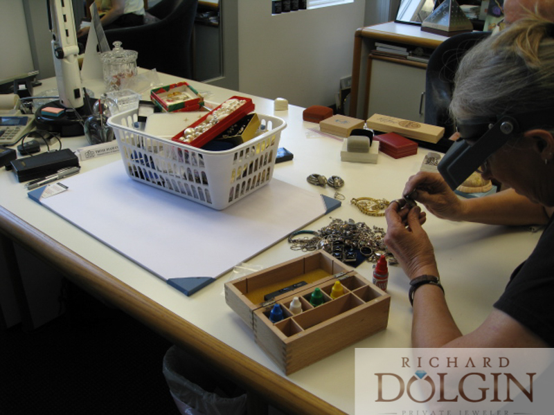 Gold testing equipment