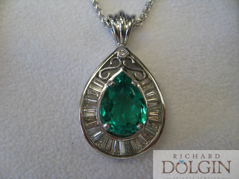 Emerald and diamond pendant