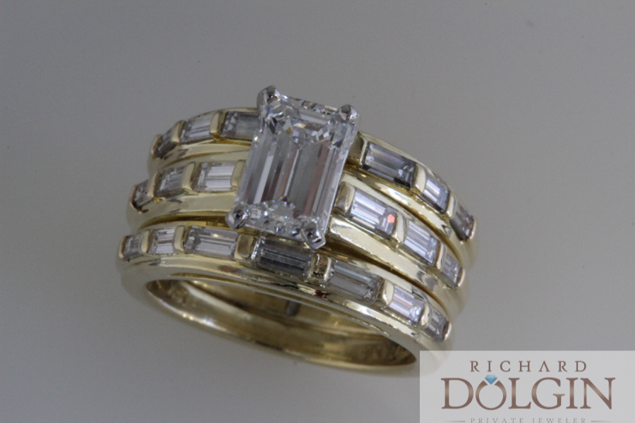 Emerald cut diamond set in yellow gold wedding set