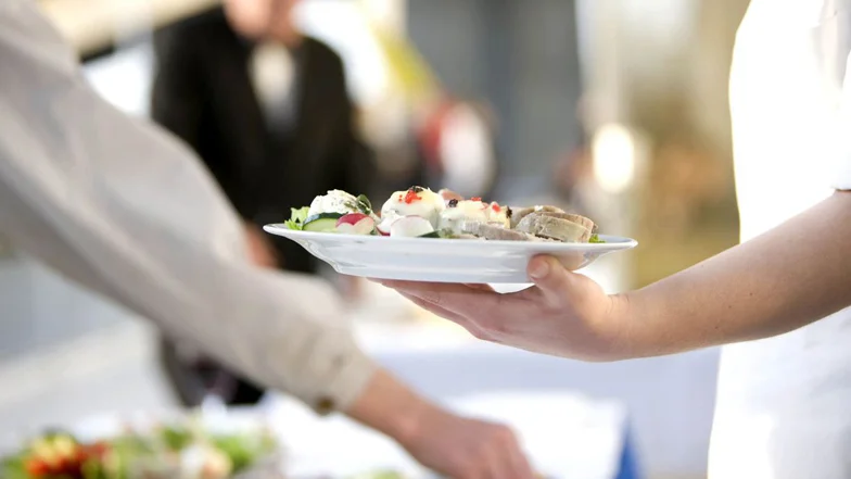 Financial and operational analysis for performance improvement for new businesses at a leading provider of foodservice and facilities solutions in the U.S