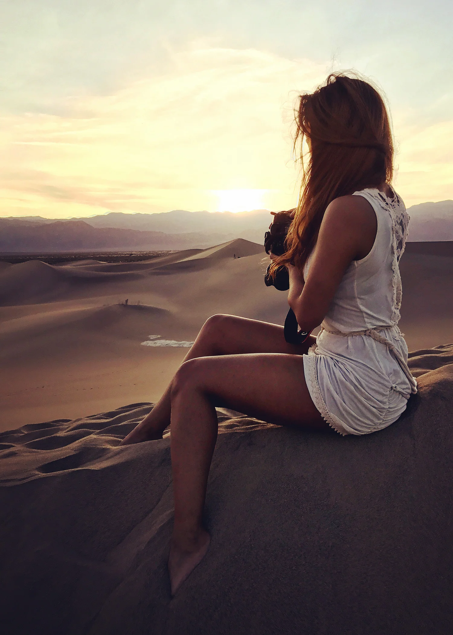 7x5 Rayshelle Death Valley Sit.jpg