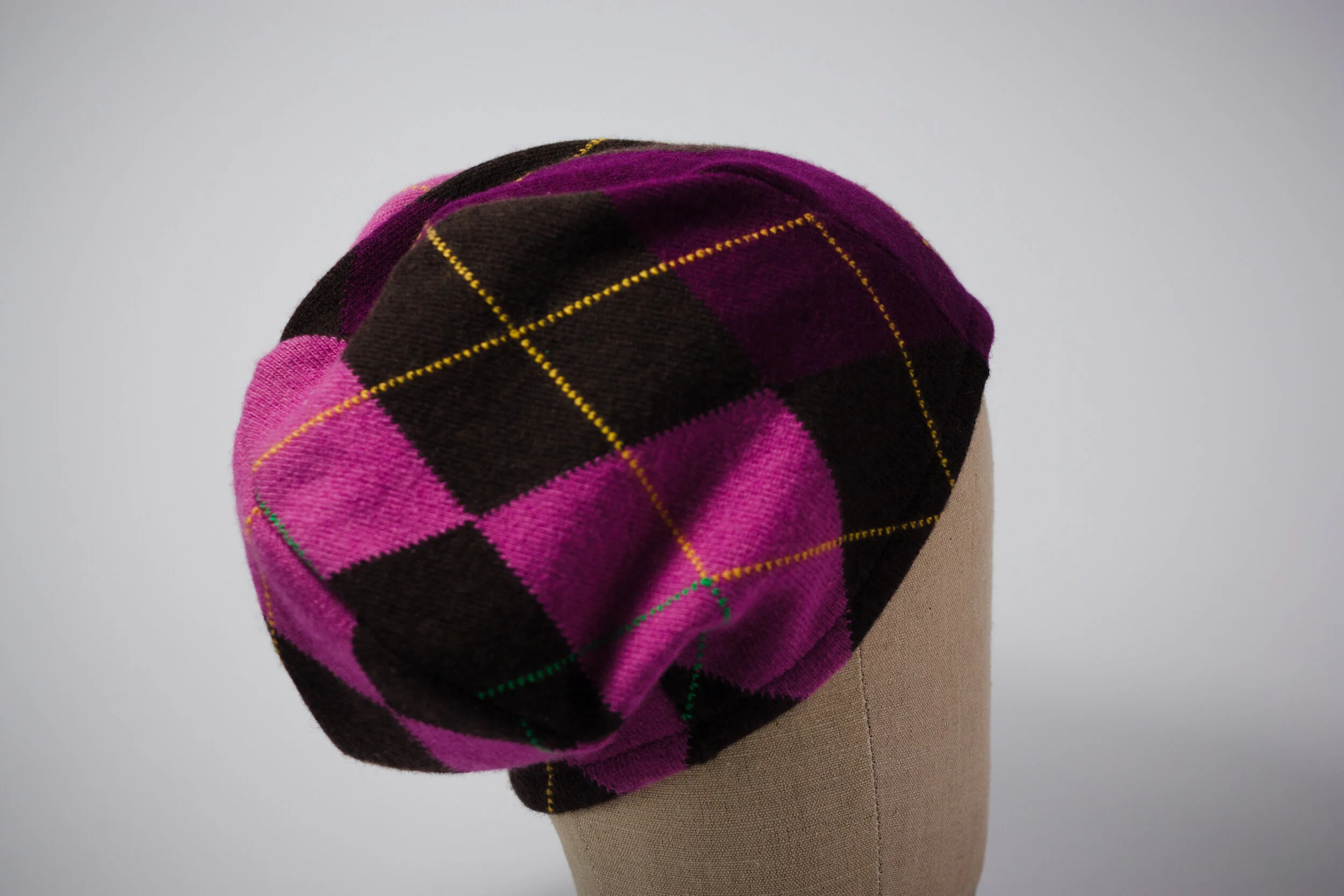 "argyle"