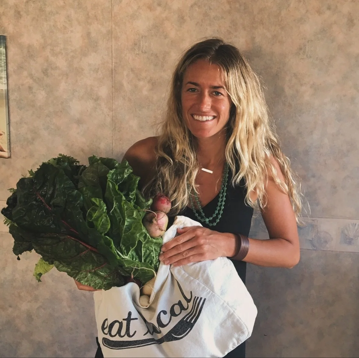 Back to the roots, back to the season, back to the body. 
Food. Vitality.  Life force. Our hands preparing our own meals. Our whole bodies leaning into nourishment. 
✨Way back in the beginning, SK began as a personal cooking service.  Then, I dove