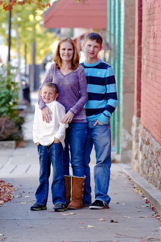 Melanie and Boys Fall (211 of 543).jpg