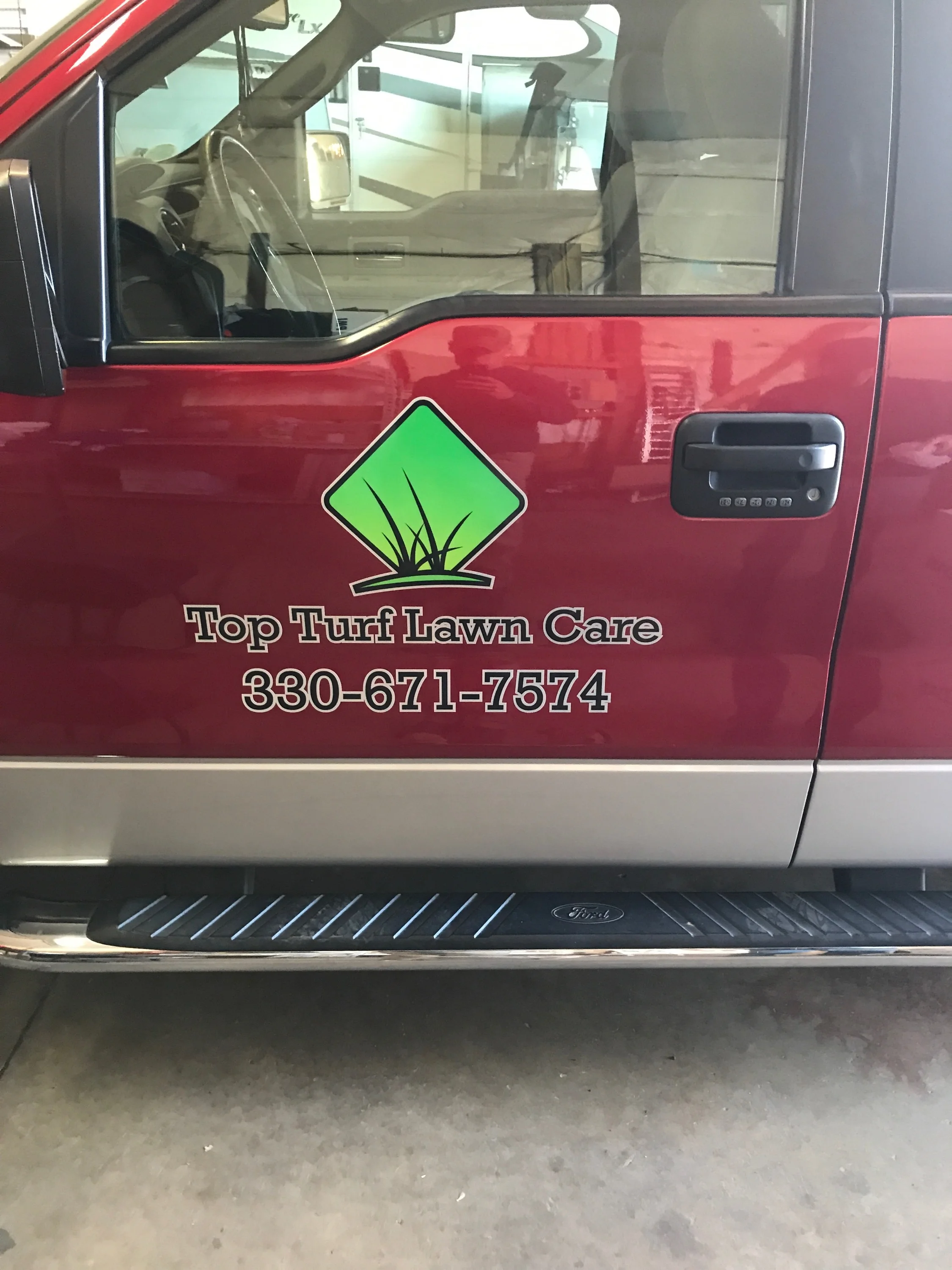 Top Turf Lawn care 330-671-7574 Lawn Mowing in Green Ohio