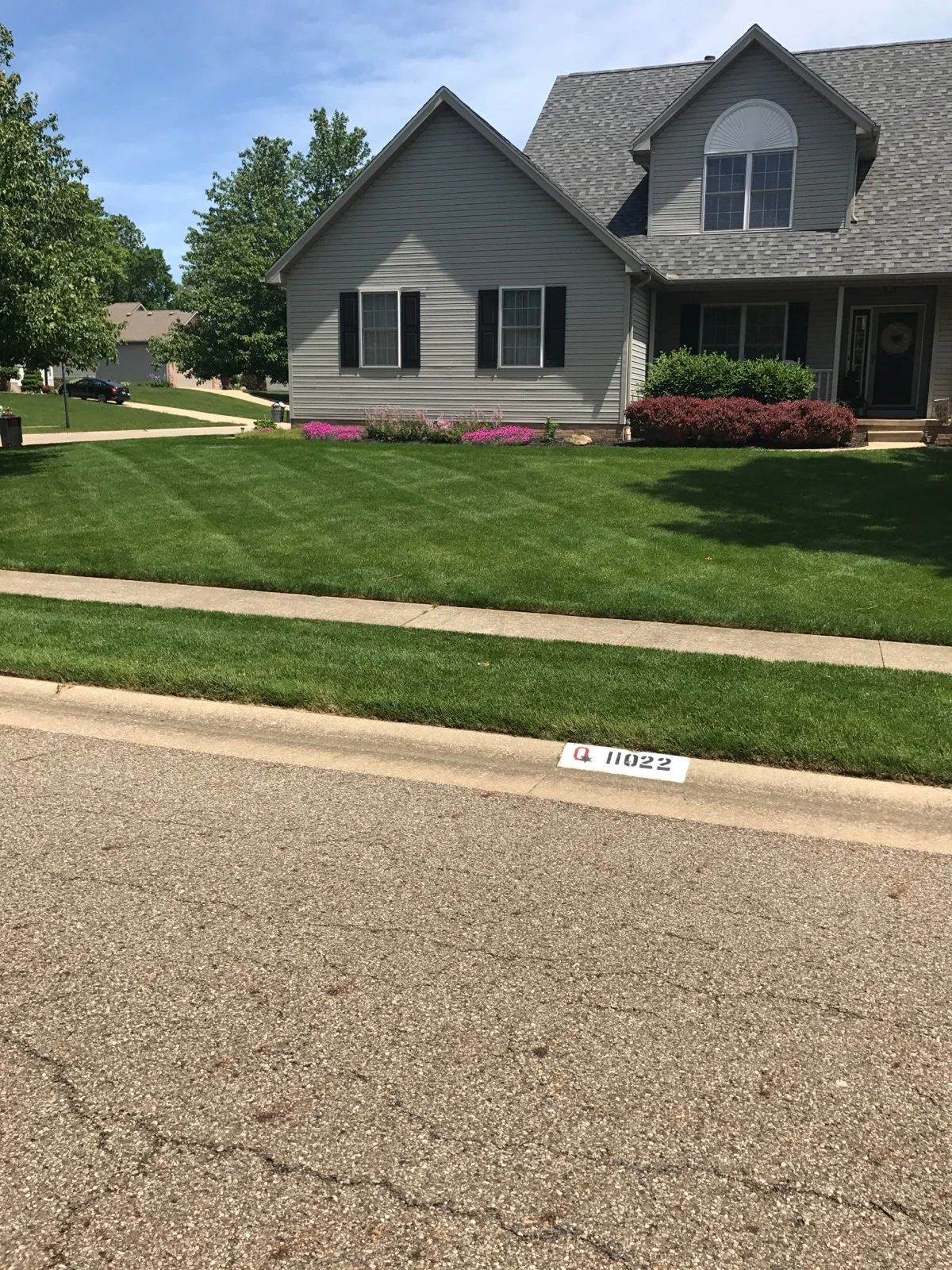 Lawn Care in Green Ohio 330-671-7574 Top Turf Lawn Care