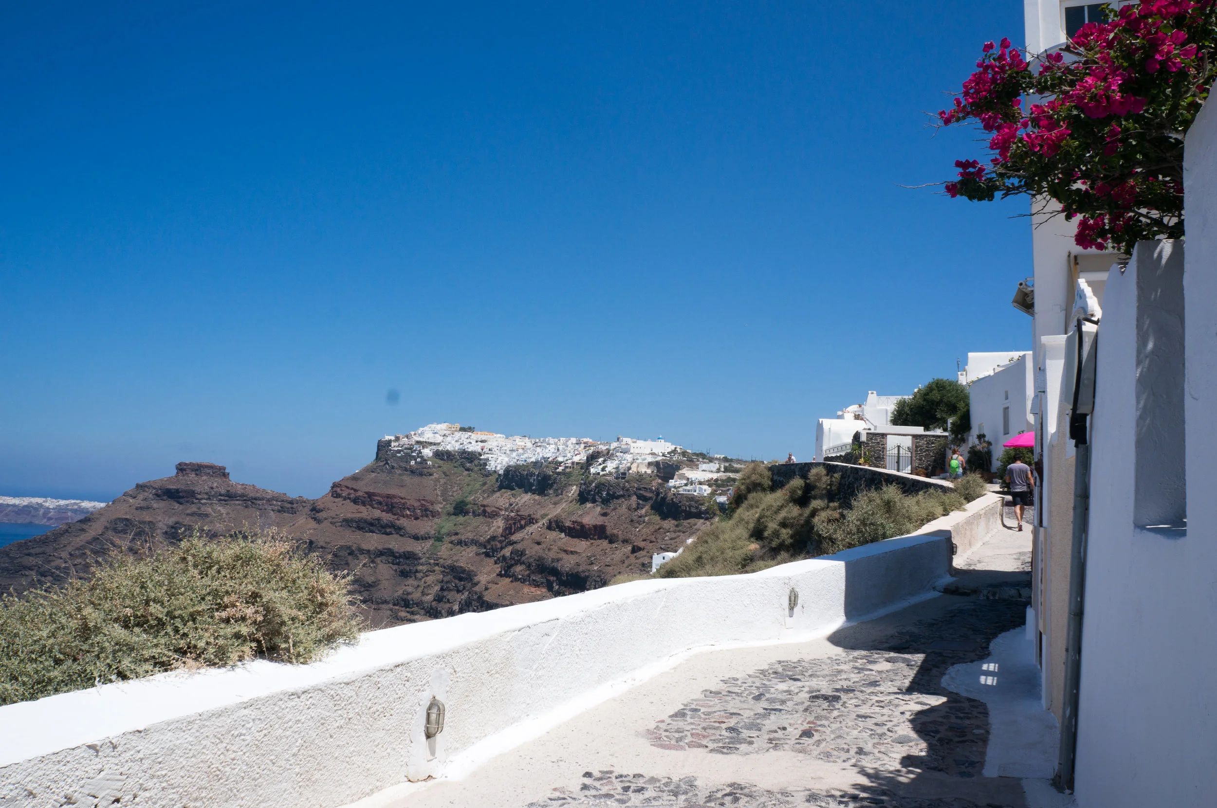 santorini-4.jpg