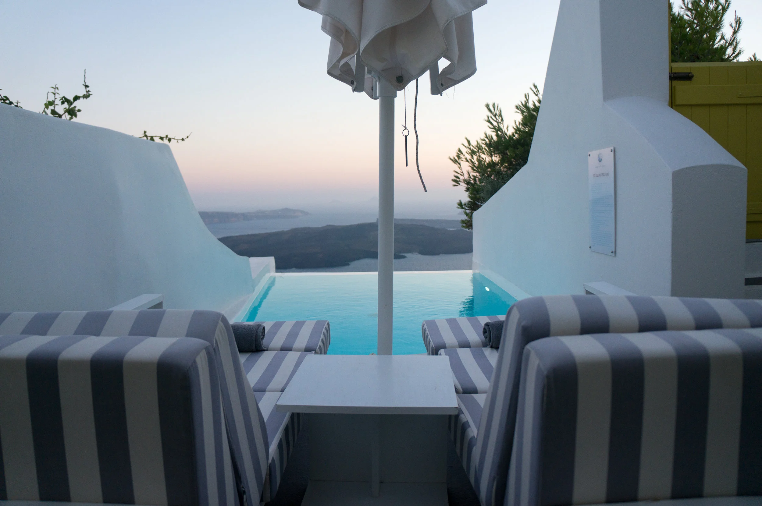 santorini-12.jpg