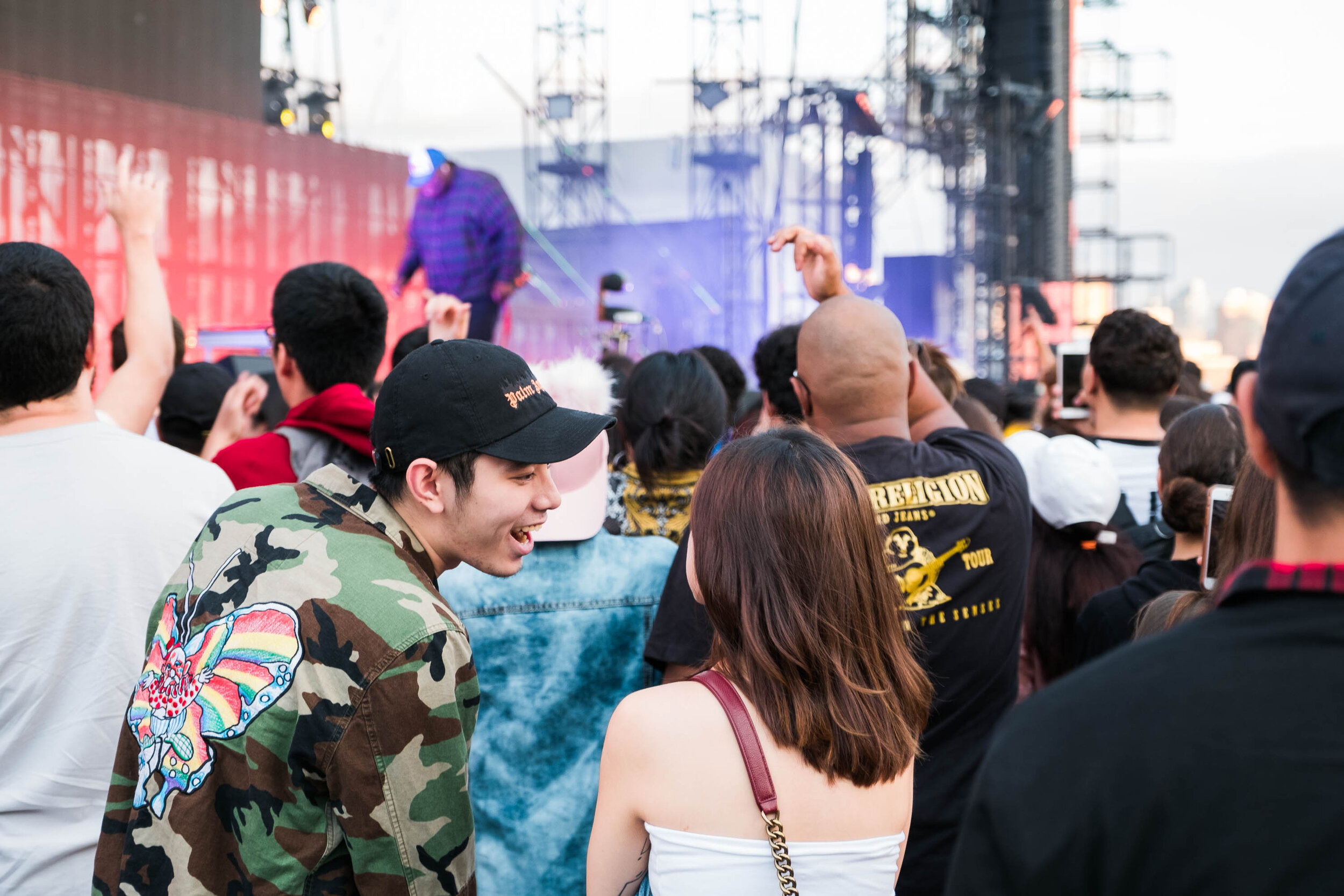  The concert started slow as the streetwear-clad attendees filed in and 88Rising’s newest artists ran through abbreviated set lists. 