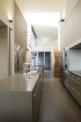 kitchen 03.jpg