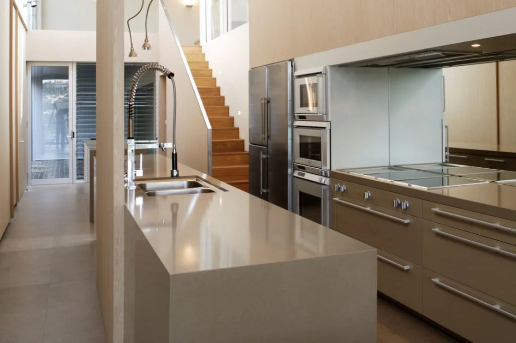 kitchen 05comp.jpg