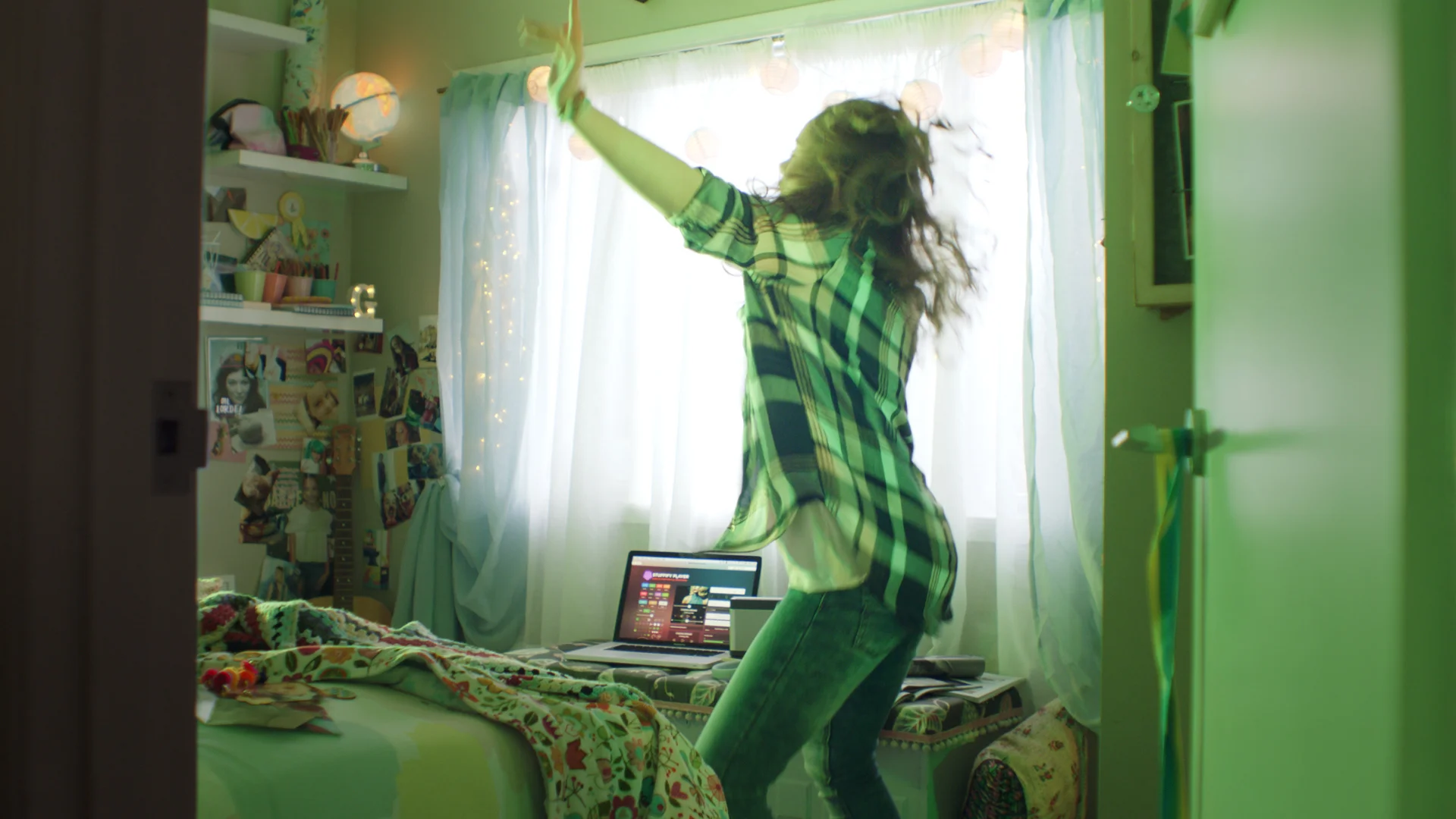 StuffFibre_Master_TVC30_Sh09.jpg