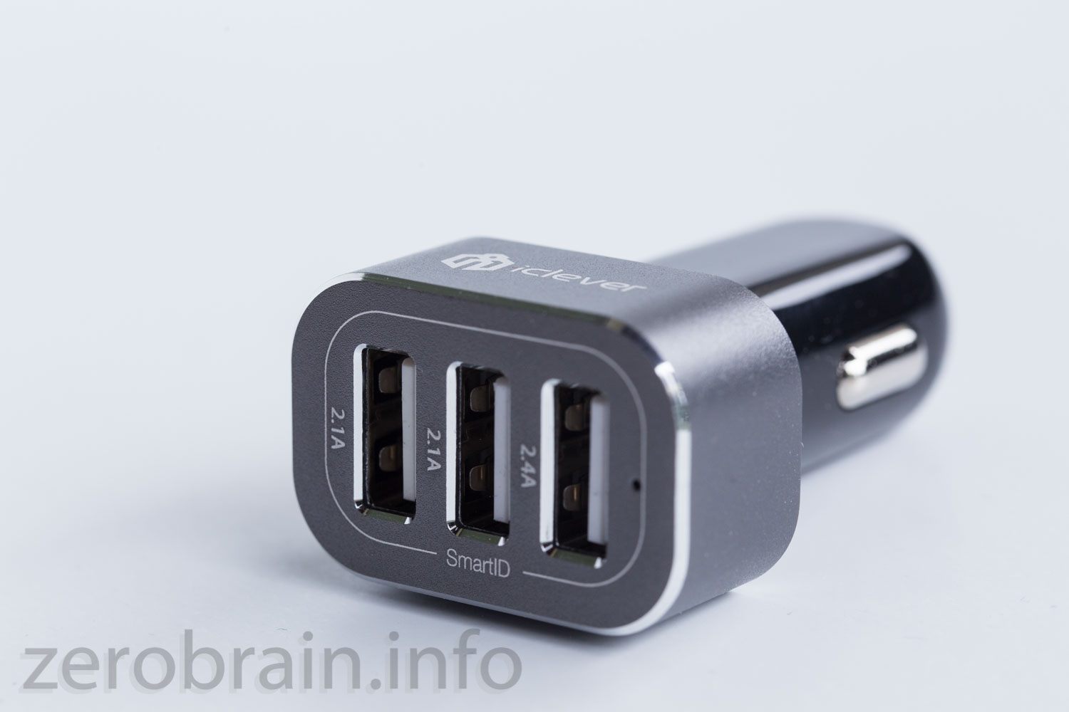 Test: iClever Auto USB KFZ Ladegerät (33W 6,6A 3 Port) — zerobrain