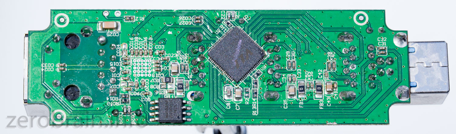 Unterseite: hier verteilt der VL812 die USB3 Signale