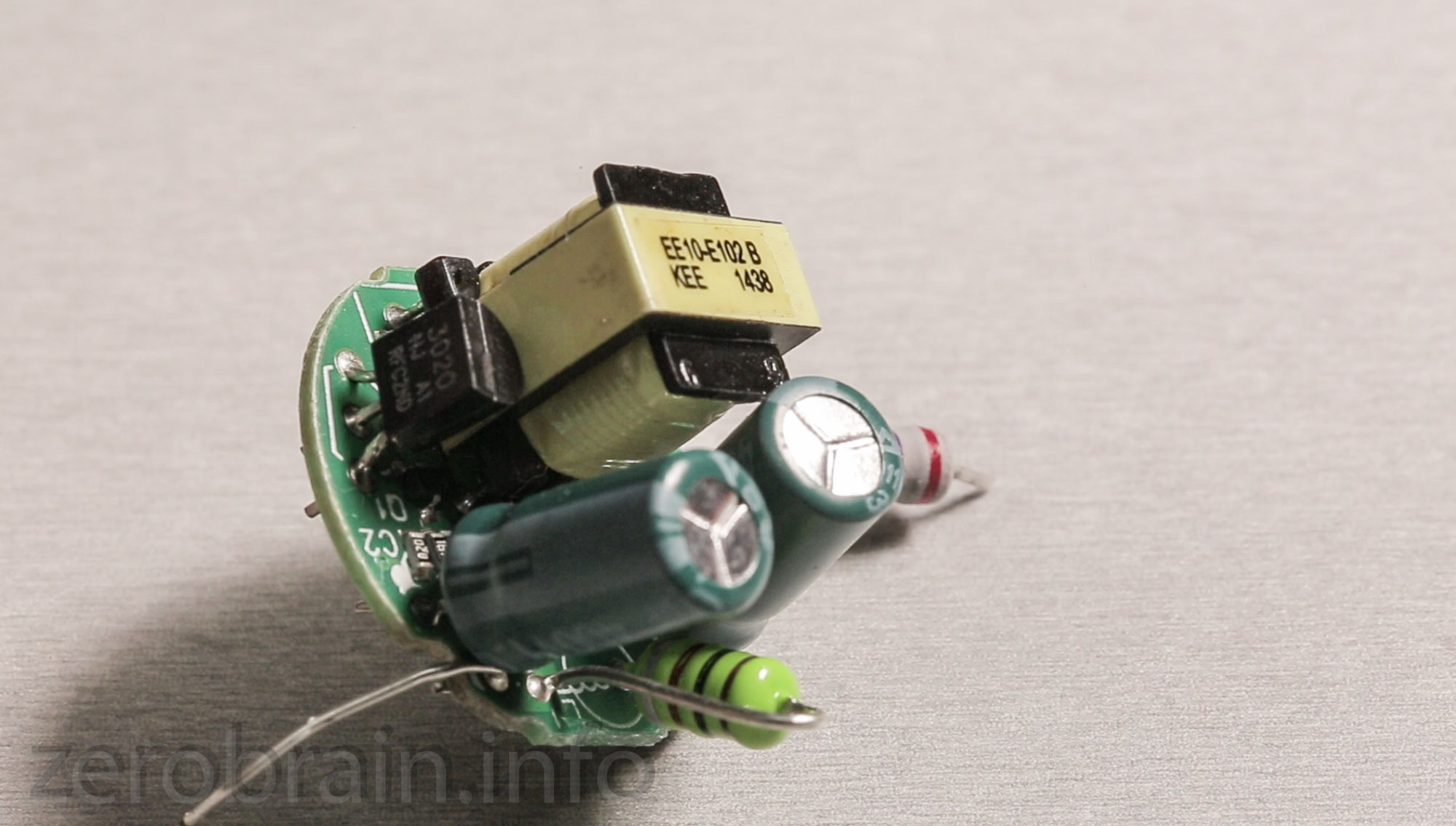 Netzteil der Philips E27 6w Retrofit LED