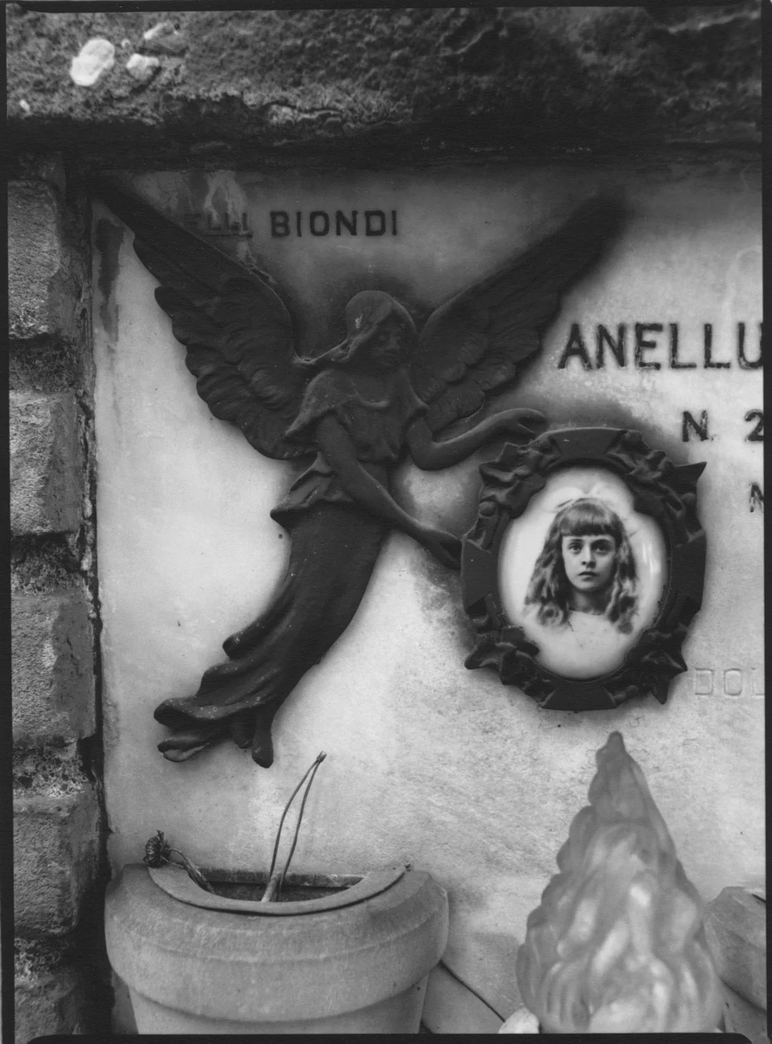 Roman Cemetary Angelic Child.jpg