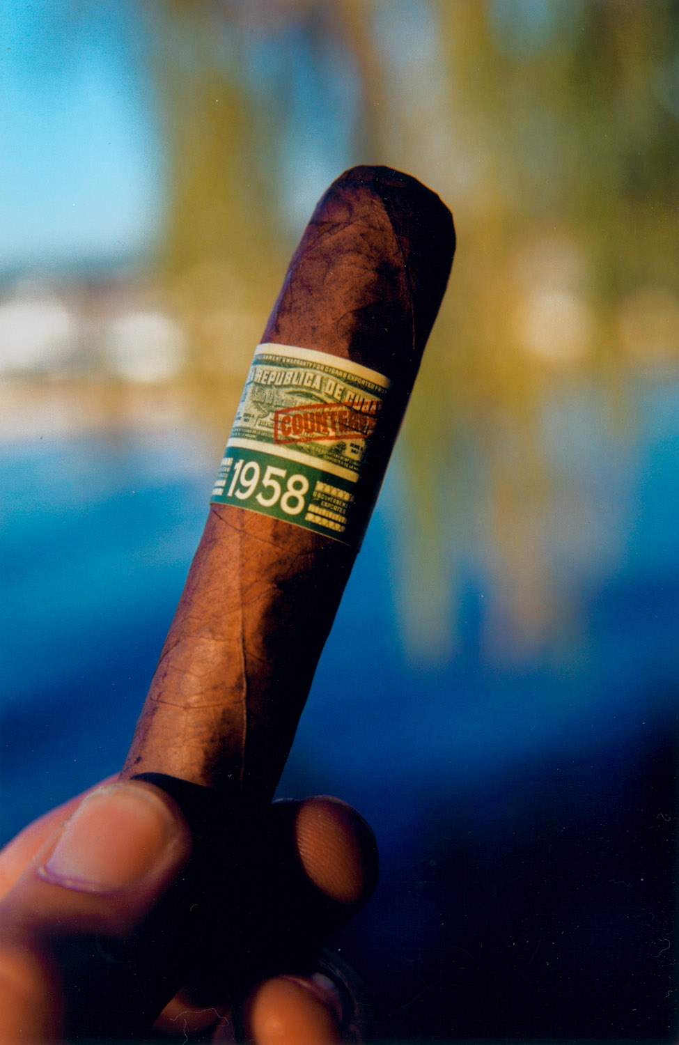Cigar Cuban Counterfeit 2002.jpg