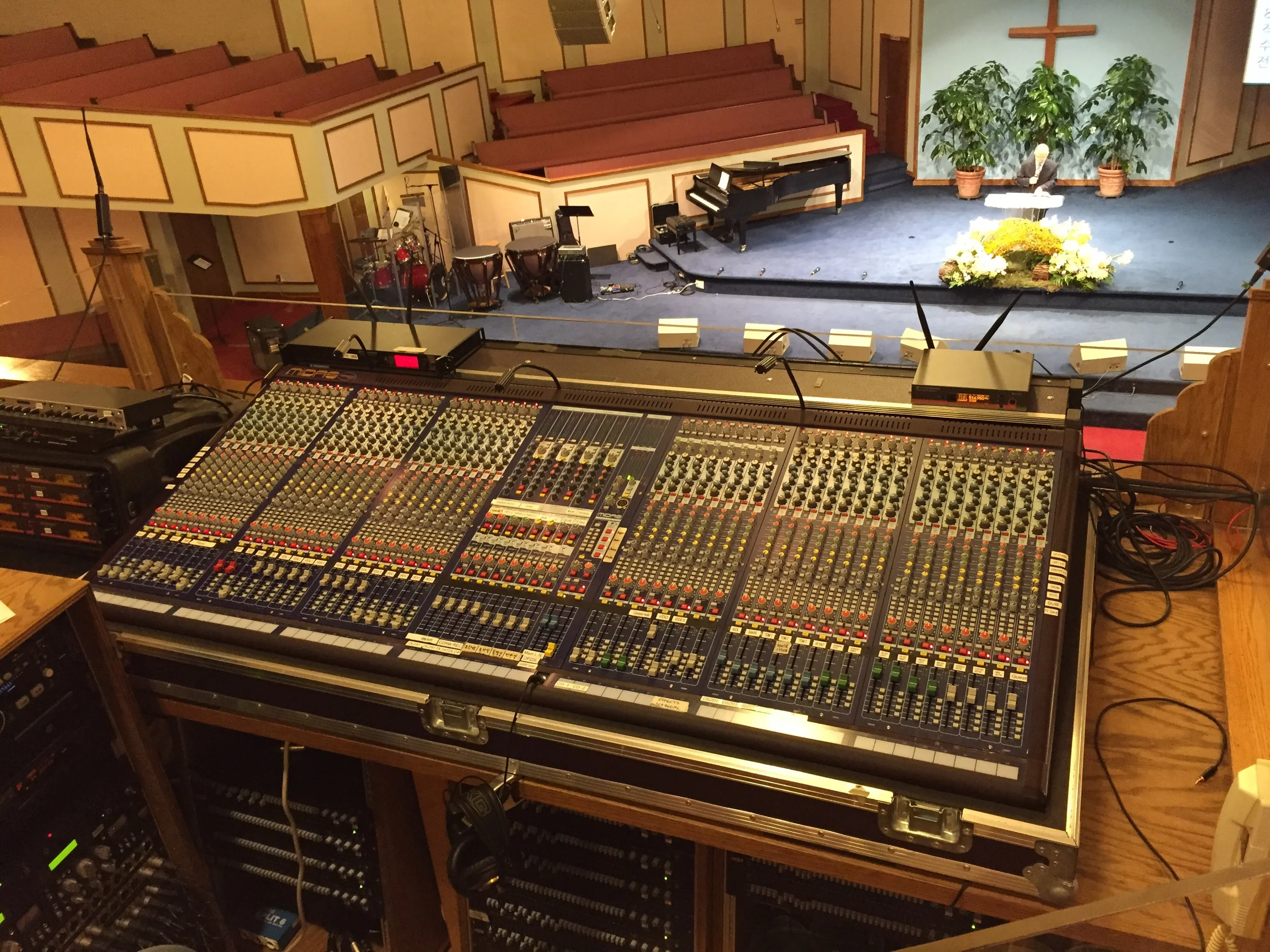 Wow!! Analog console. So glad to see you!