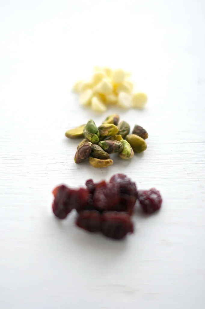 oatmeal_cookies_cherry_pistachio (2).jpg