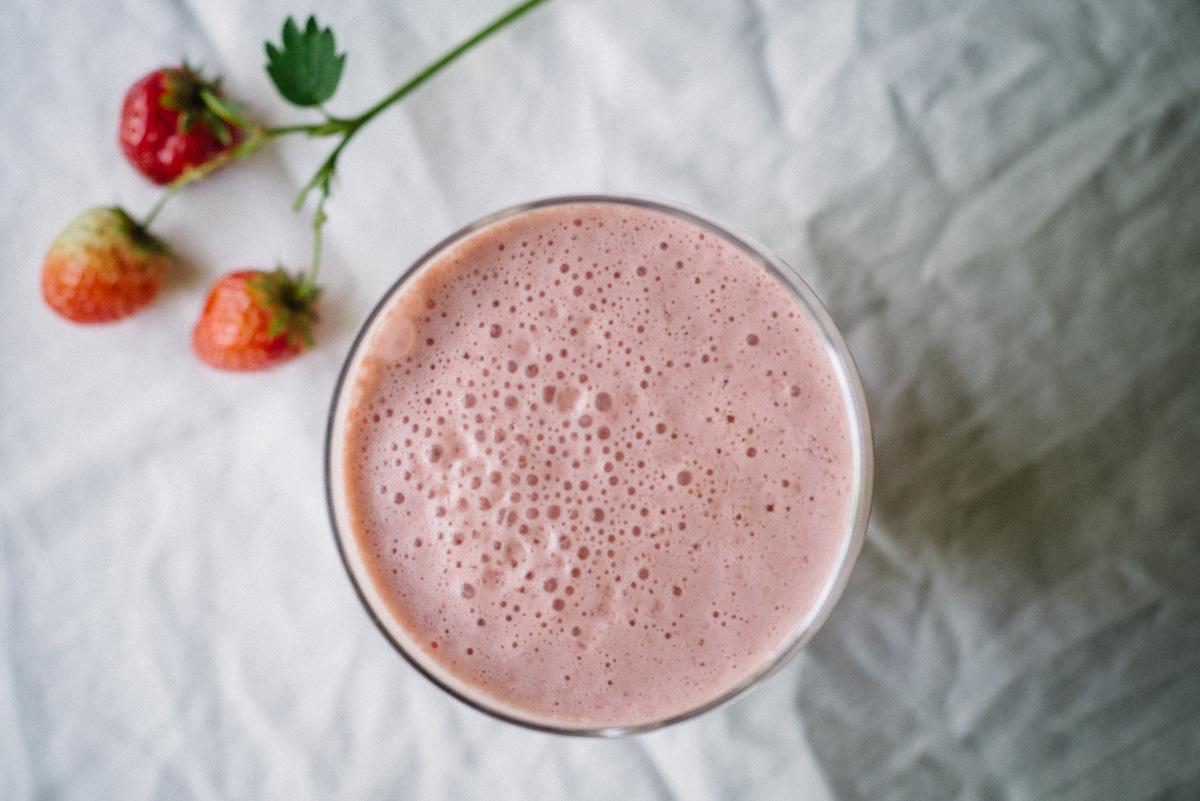 Homemade Kefir and Strawberry Kefir Smoothie — Pixels + Crumbs