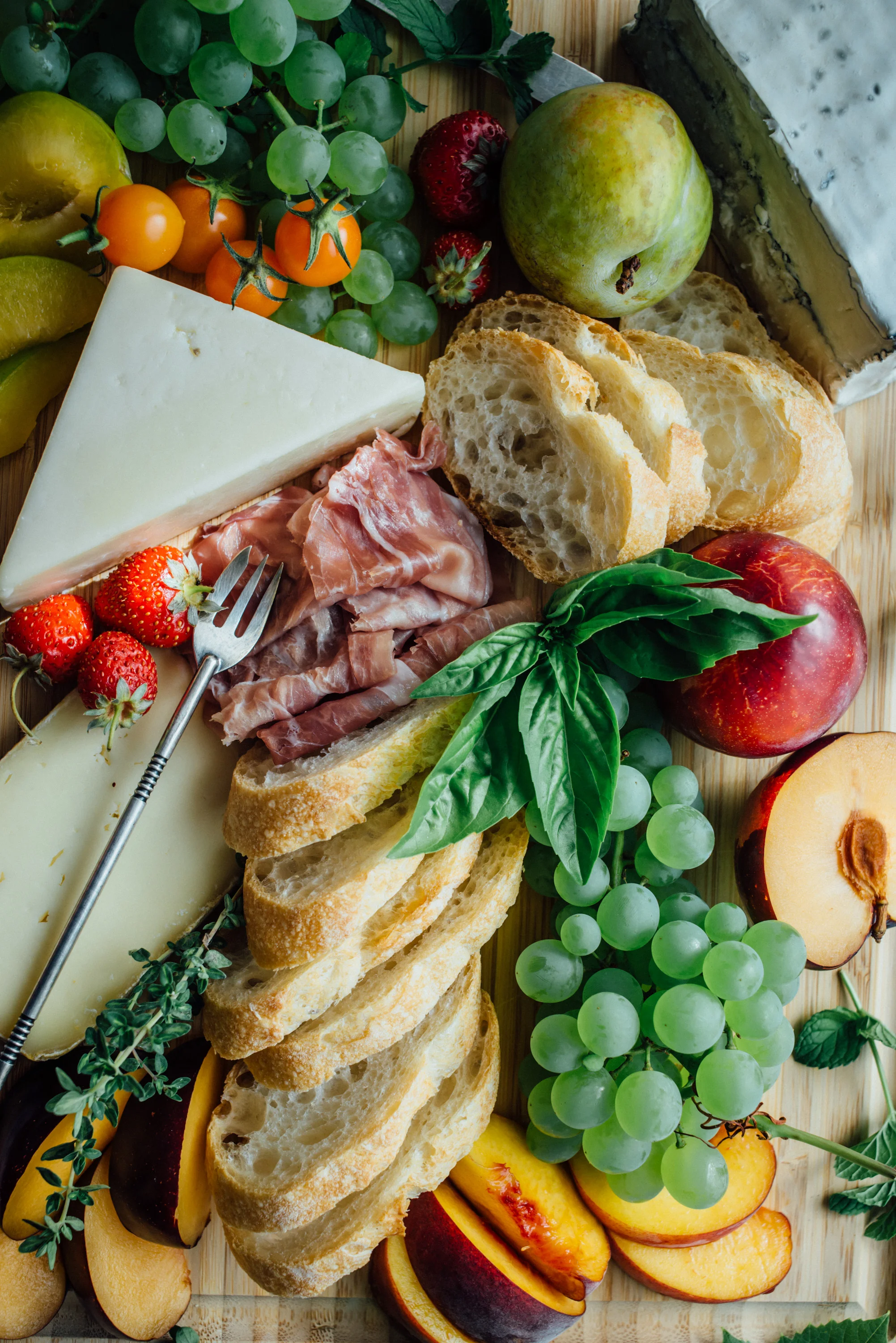 summer_cheese_board-3.jpg