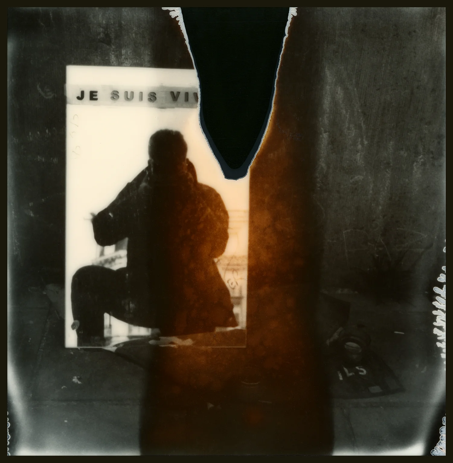 Atget_Je Suis Vivant_GOA.4.07.16.001.jpg