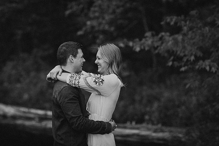 richelle-and-justin-muskoka-engagement-054.jpg