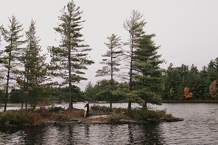 richelle-and-justin-muskoka-engagement-080.jpg