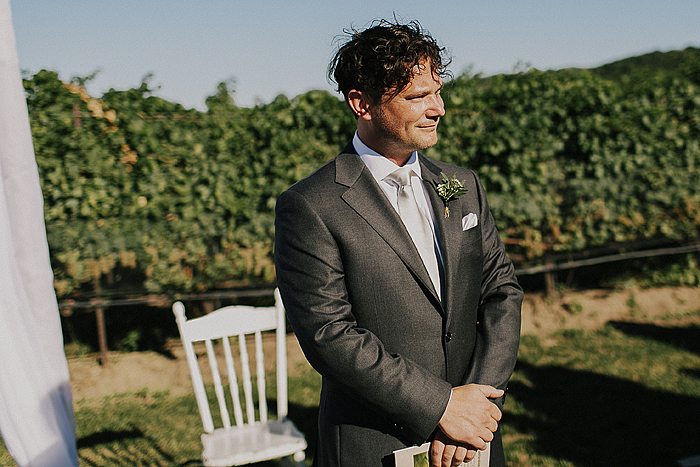matt-and-erin-vineyard-wedding-112.jpg