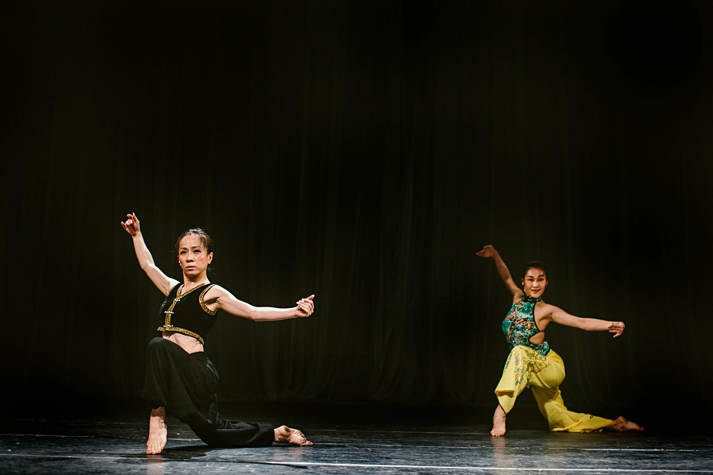 fusion_shanghai_salsa_GIRLS_jkblackwell_copyrighted_berlin2014_WEBSITE.jpg