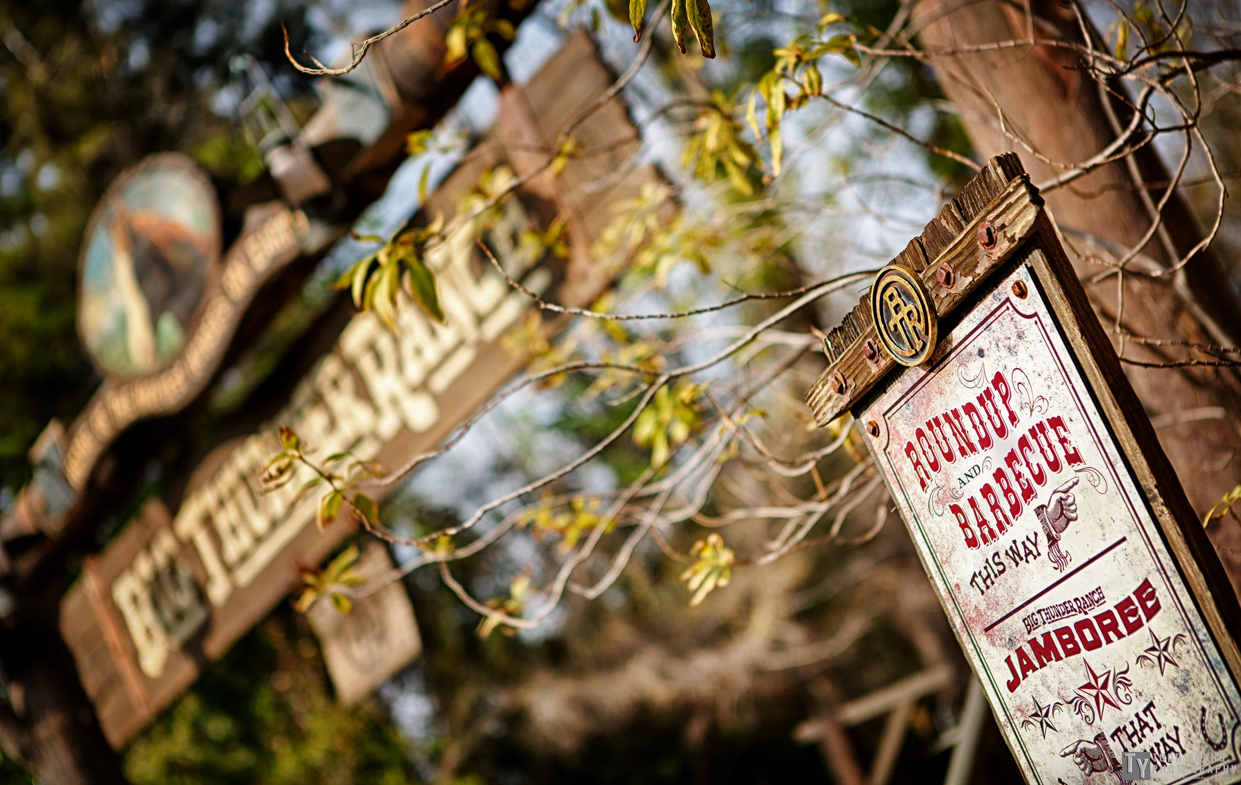bigthunderranchsign.jpg