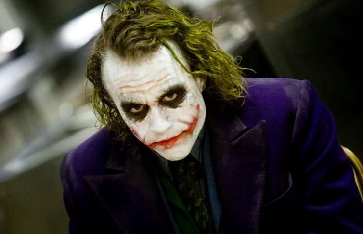 is-the-dark-knight-s-joker-actually-a-war-veteran-what-was-the-joker-s-past-323319.jpg