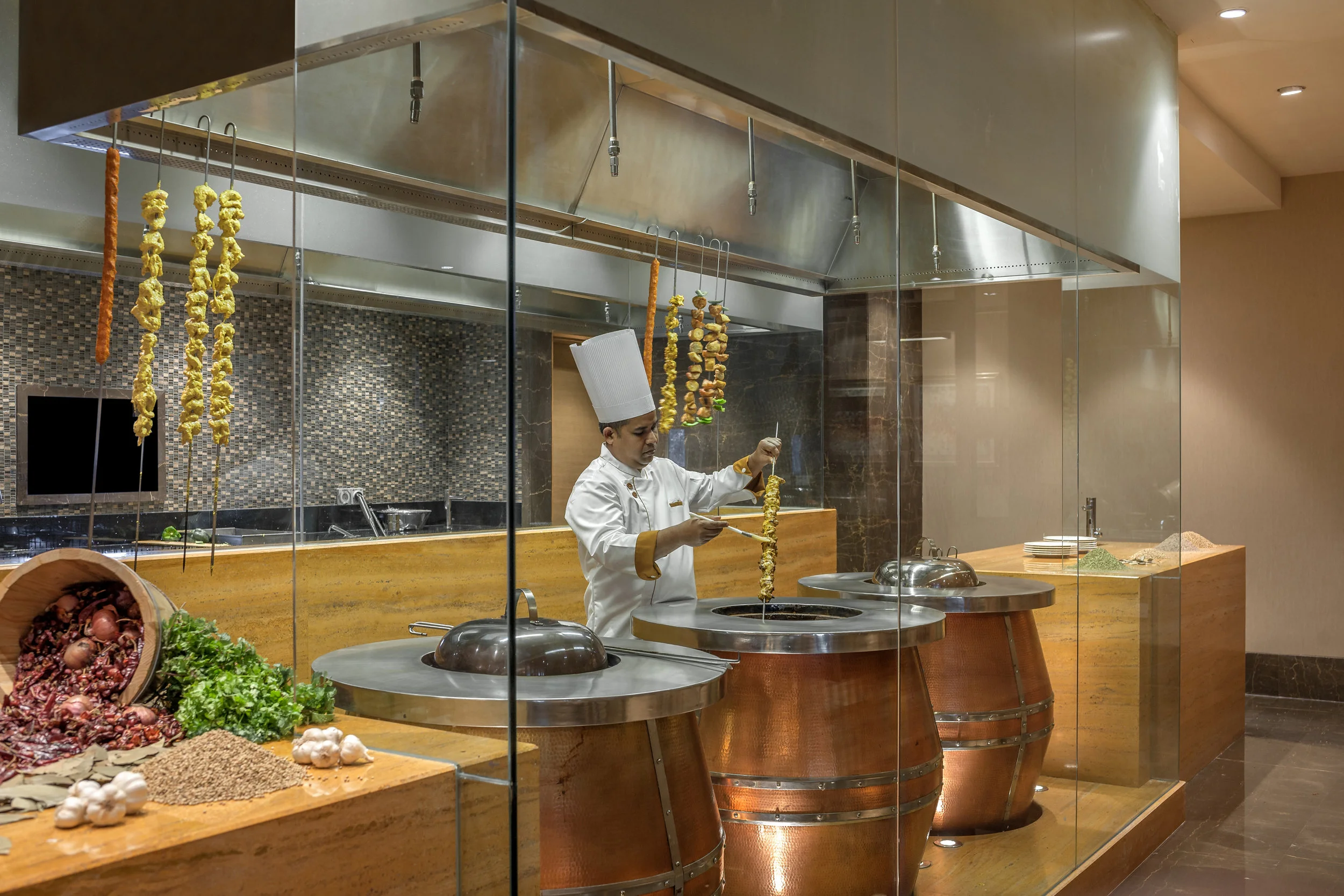 Cobico_Feathers_Chef in action 1.jpg