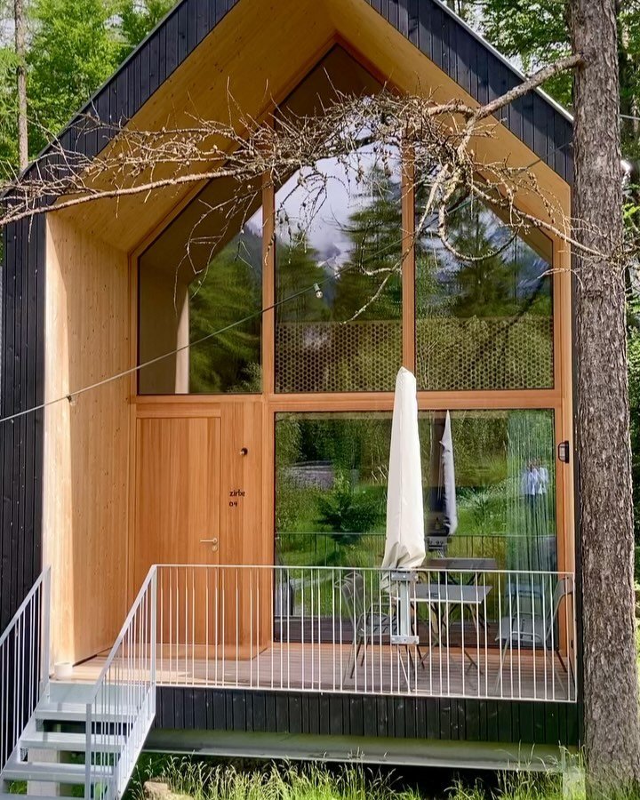 As summer winds down, I look back fondly at one of our first summer weekend holidays this year to Brandnertal in Vorarlberg (Austria), just across the border from Switzerland. My sister and family were visiting and we booked the very cosy @waldchalet