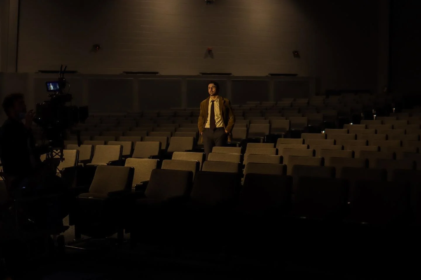 Got to fulfill my lifelong dream of frantically bursting into an auditorium 📸: @_ramyun_ 
&bull;
&bull;
&bull;
&bull;
&bull;
&bull;
#actor #actorslife #actorlife #actors #film #filmmaking #filmisnotdead #shortfilm #indiefilm #melvinlima