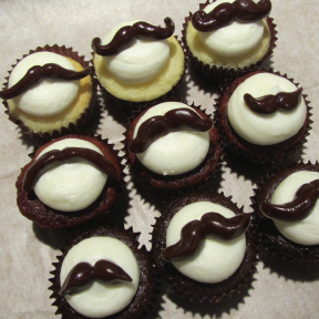 Moustache-Cupcakes.png