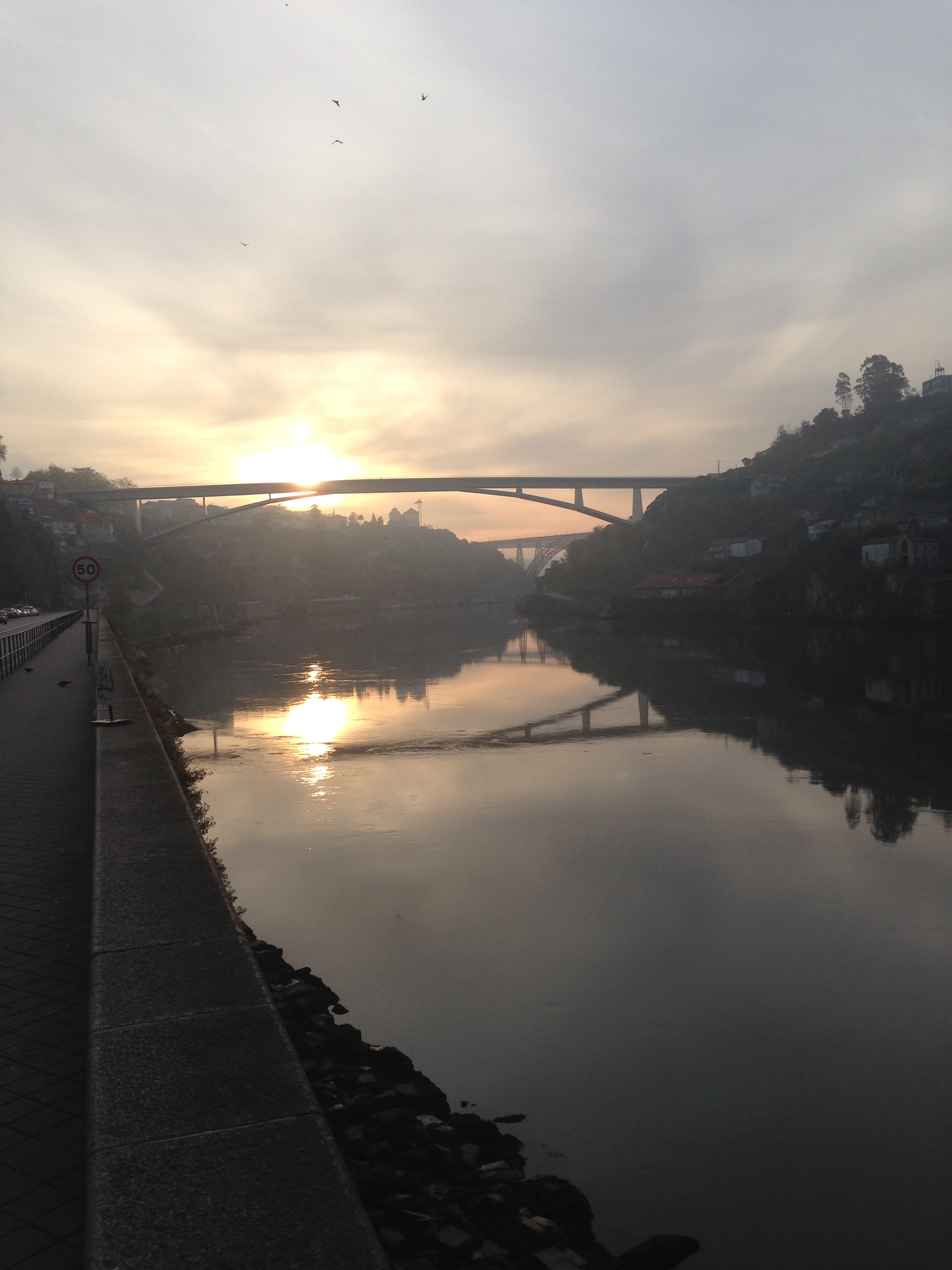 Morning run along Douro