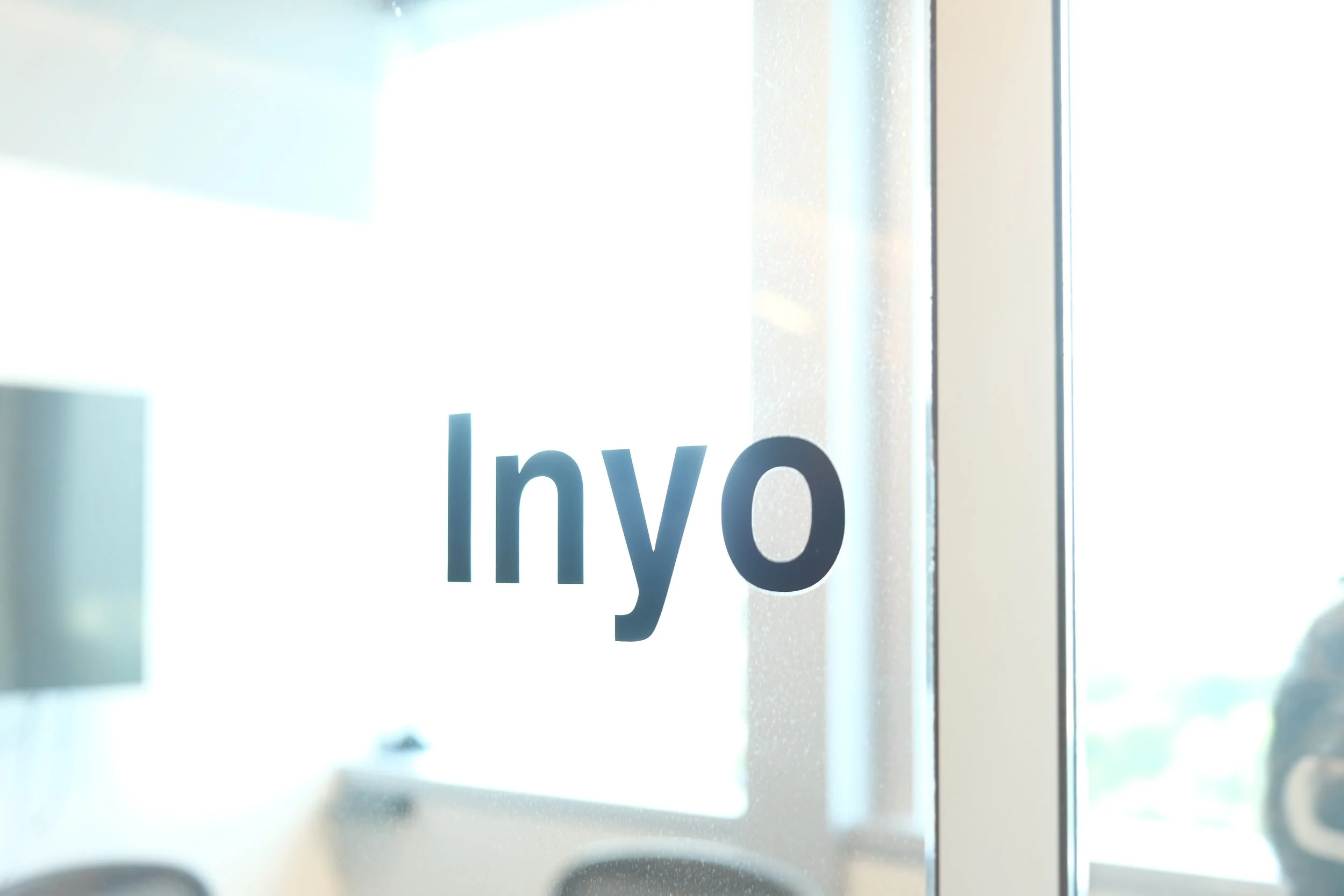 INYO_ROOMF1010.JPG
