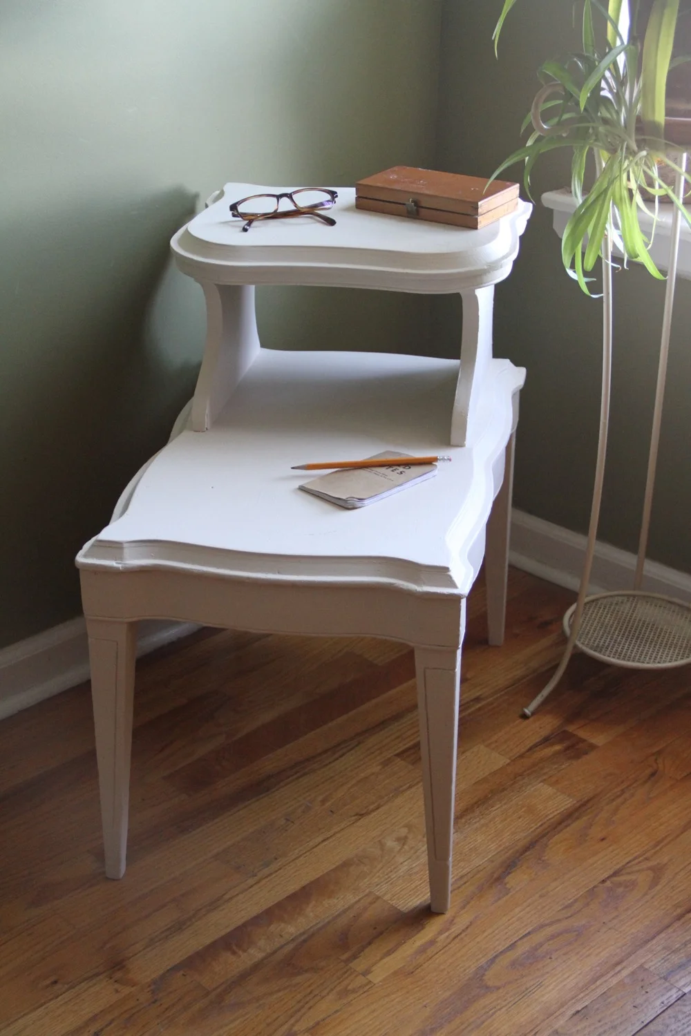telephone-table-4.jpg
