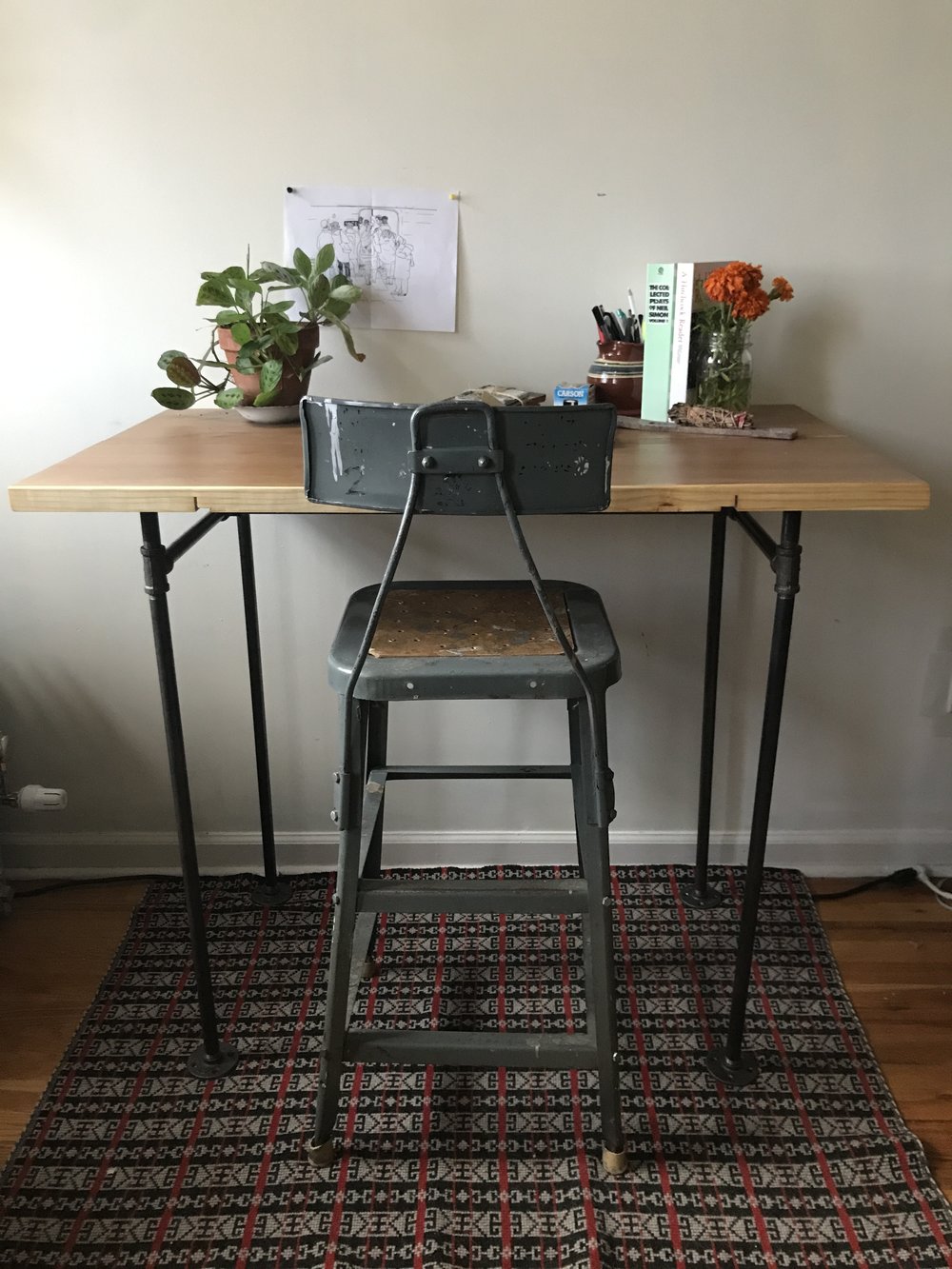 Reclaimed Wood and Pipe Desk