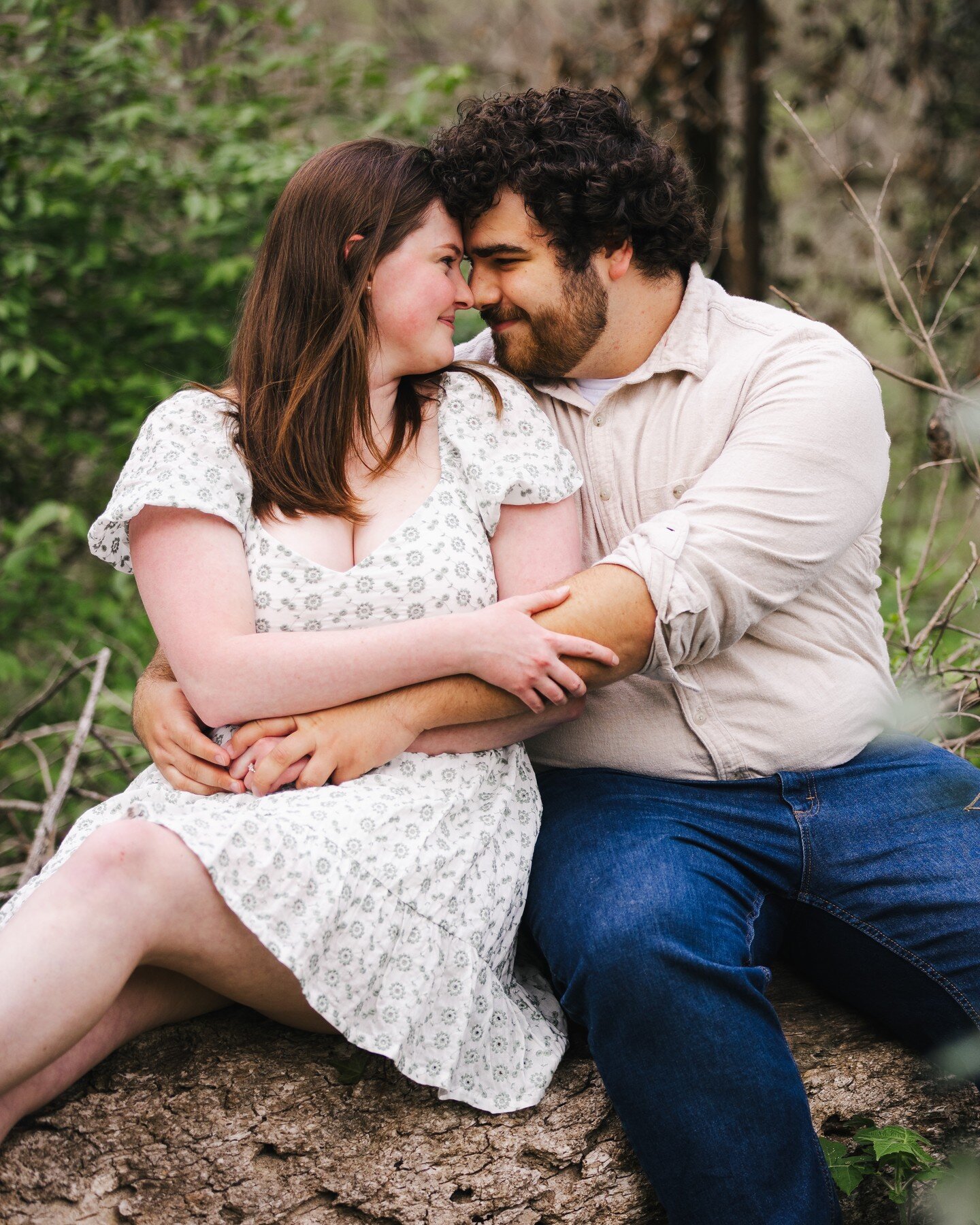 We recently had a lovely #engagementsession at @ijamsnaturecenter in #knoxville #tn Rachel and Marty looked so happy as they laughed and enjoyed a #picnic surrounded by beautiful #flowers. We strolled through the #woods and by the #traintracks, takin