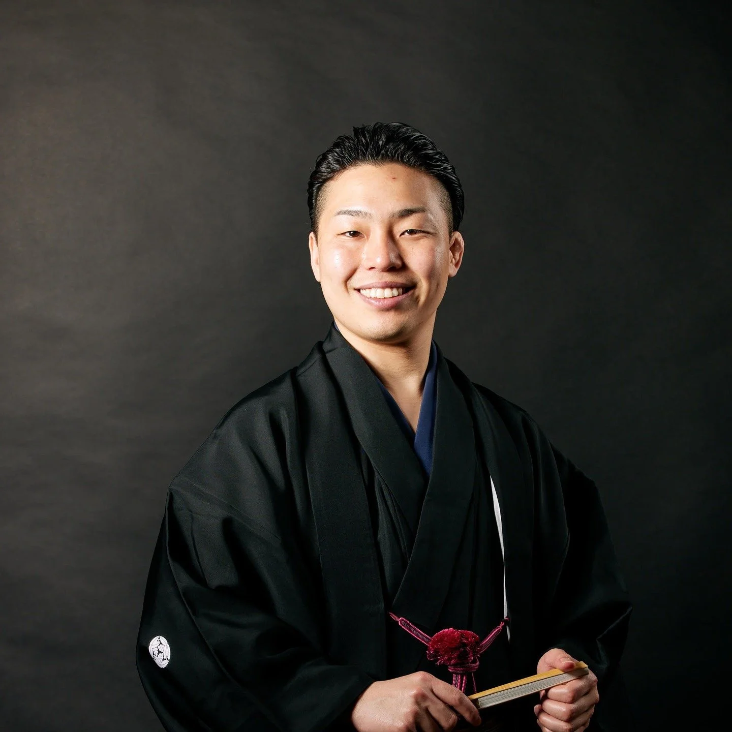 11/23(日）は17時開演
怪談噺に定評のある春風亭弁橋さんをお招きします。

忘れられぬ恋の物語である『クラリモンド』ですが、紛れもない怪奇談でもあるという、その恐ろしさを感じていただけるかと思います。

また、アフタータイムでは蔵前エリアの人気スポットである自由丁/封灯のご協力で、一年後の自分に手紙を送る体験をしていただけます。

リンクはプロフィールにもございます。
www.paralison.com/kabukicho25