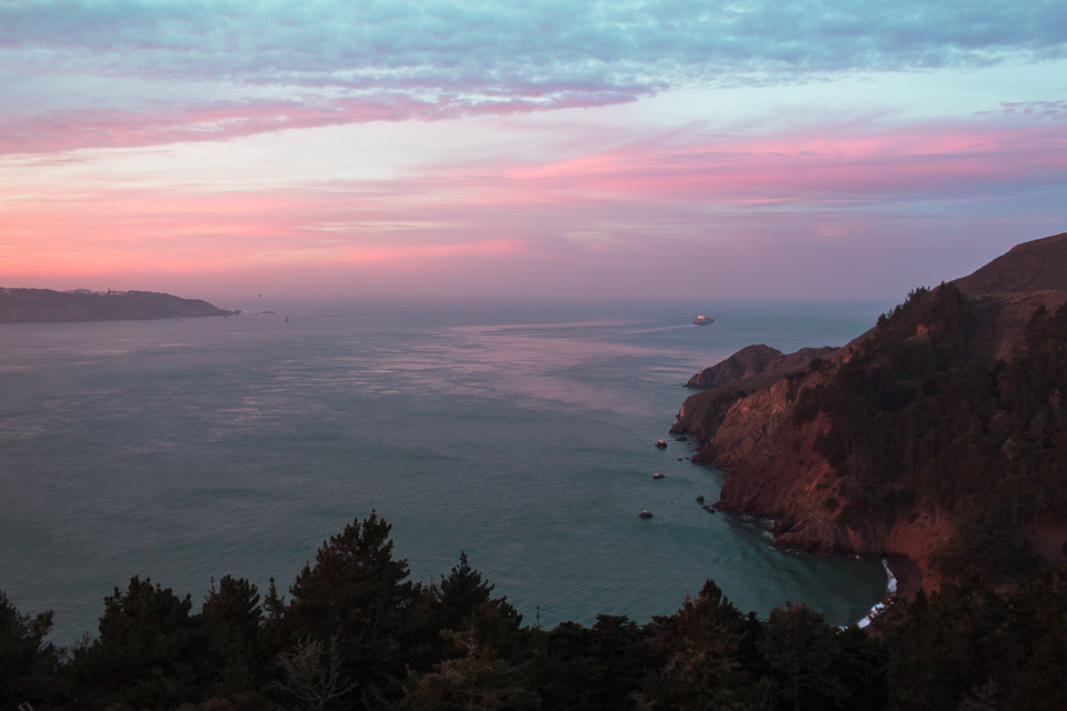 Golden Gate Bridge Lookout at Twin Peaks | Traveling Someplace Wild | www.someplacewild.com