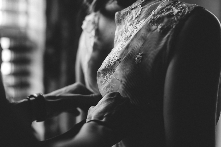 beautiful lace bohemian wedding dress