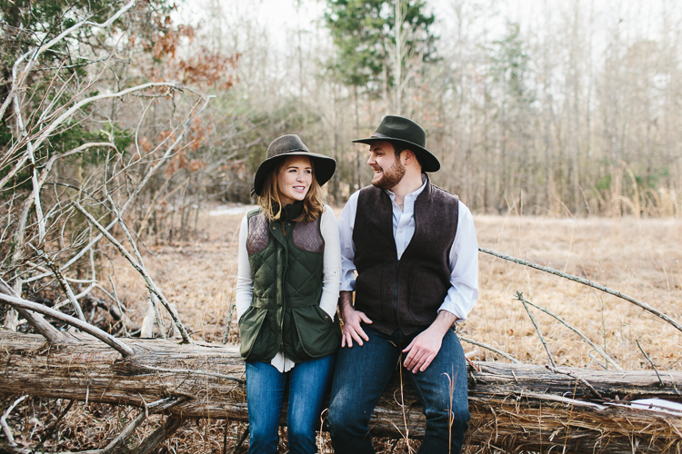 garden and gun inspired engagement shoot