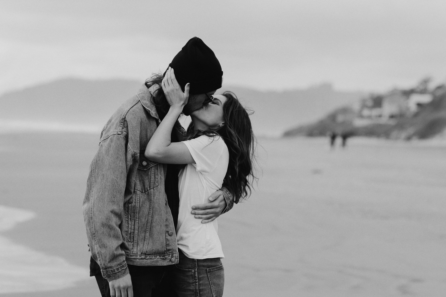 cannon-beach-engagement-oregon-15.jpg